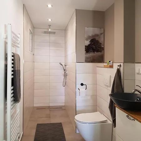 Neu! Modernes Hohensayn Casa de Férias